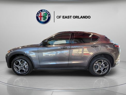 New 2025 Alfa Romeo Stelvio Sprint AWD/4WD image 5