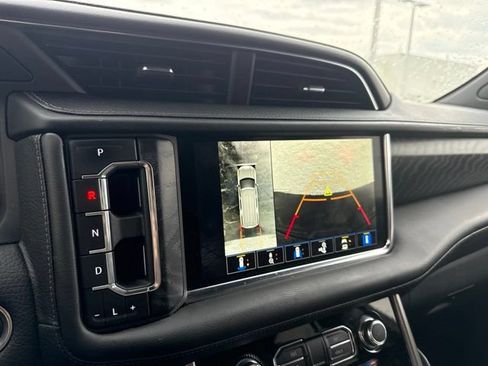 Used 2022 GMC Yukon XL Denali w/ Max Trailering Package AWD/4WD image 18