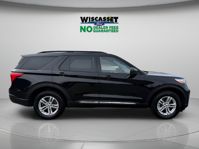 Used 2023 Ford Explorer XLT w/ Equipment Group 202A AWD/4WD image 6