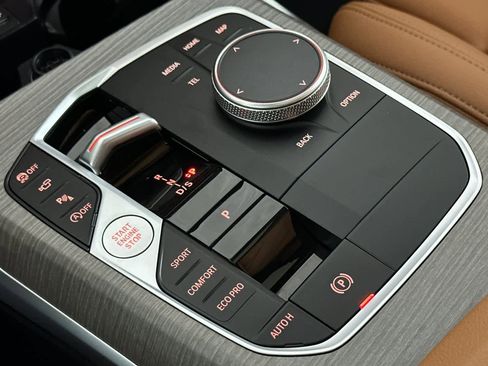 New 2026 BMW 330i Sedan w/ Premium Package image 21