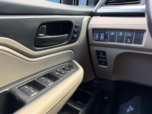 Used 2018 Honda Odyssey EX-L image 21
