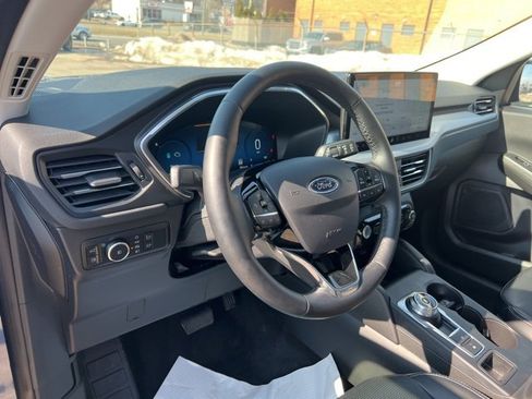 Certified 2024 Ford Escape Platinum image 7