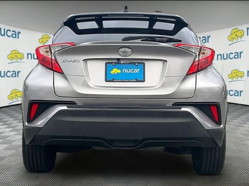 Used 2020 Toyota C-HR XLE image 5