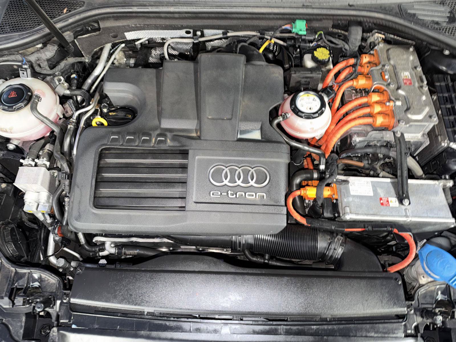 Used 2018 Audi A3 e-tron Premium w/ Sport Package FWD image 32
