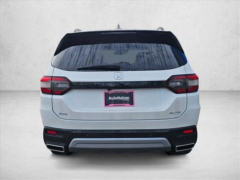 New 2025 Honda Pilot Elite image 4