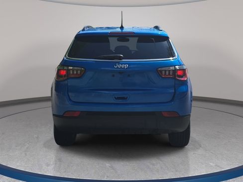 Used 2024 Jeep Compass Latitude AWD/4WD image 6