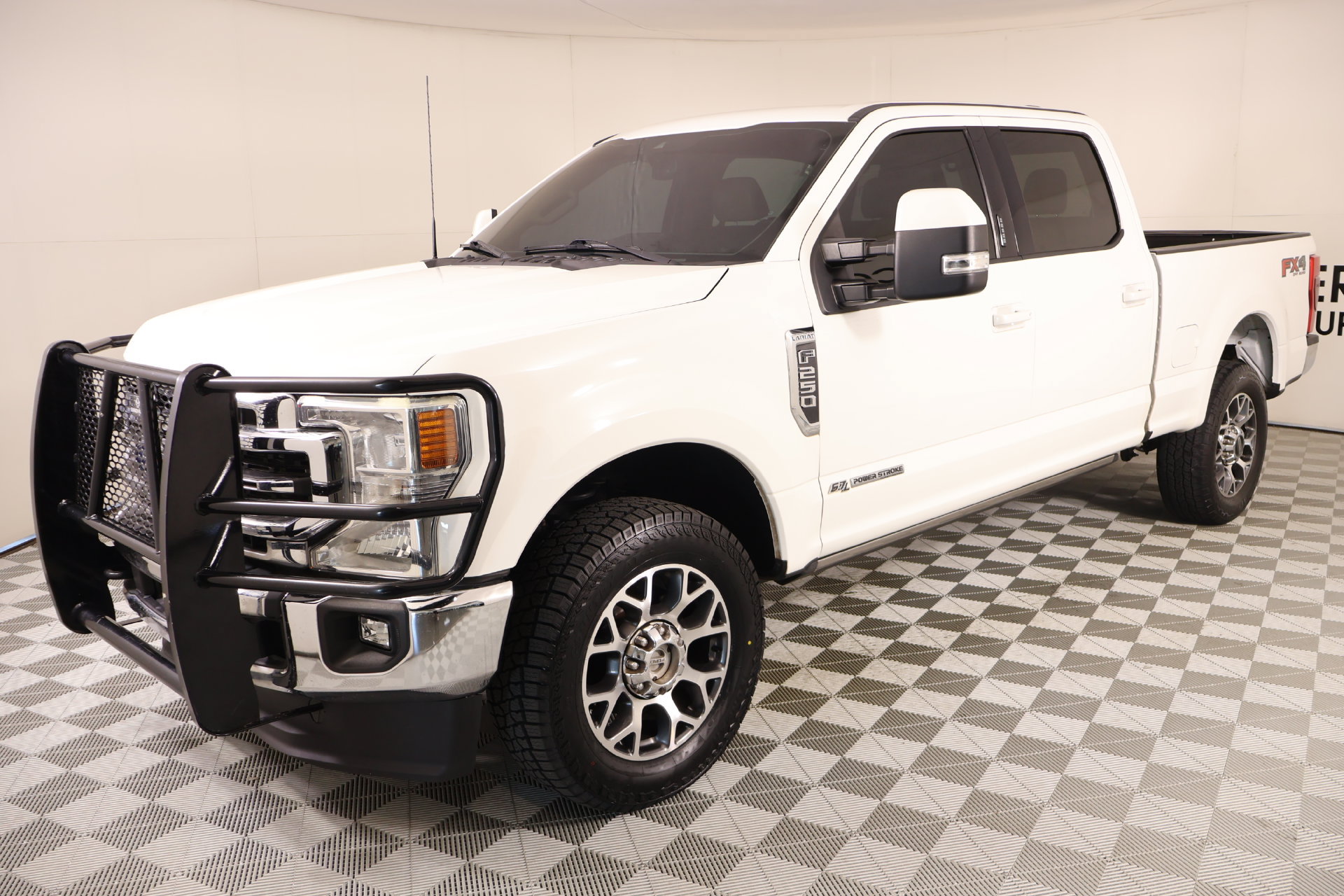 Used 2022 Ford F250 Lariat w/ Lariat Value Package AWD/4WD image 11