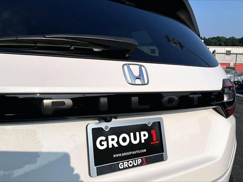 Certified 2025 Honda Pilot EX-L image 31