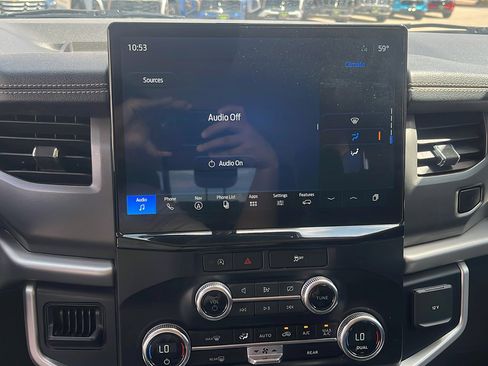 Used 2023 Ford Expedition XLT RWD image 20