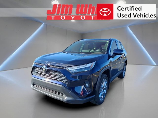 Certified 2022 Toyota RAV4 XLE Premium AWD/4WD image 1