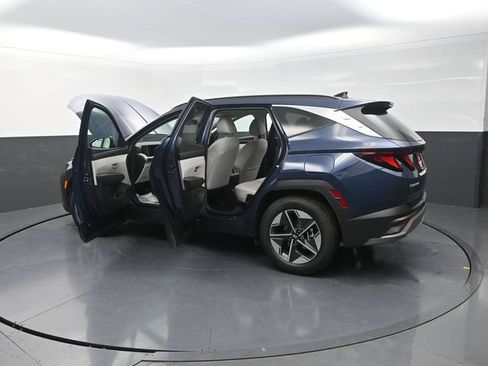 Used 2025 Hyundai Tucson SEL FWD image 43