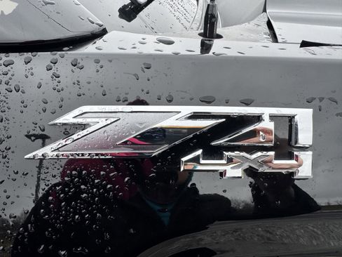 Used 2015 GMC Sierra 2500 SLT w/ Snow Plow Prep Package image 11