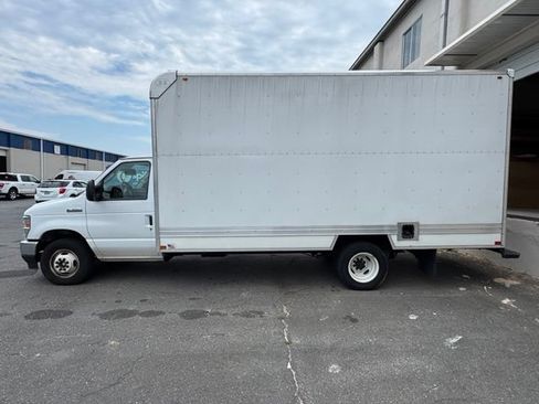 Used 2024 Ford E-350 and Econoline 350 Super Duty w/ Power Windows & Locks Group RWD image 1