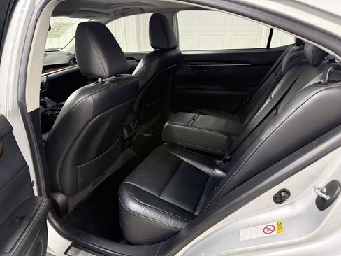 Used 2013 Lexus ES 350 w/ Luxury Pkg FWD image 24