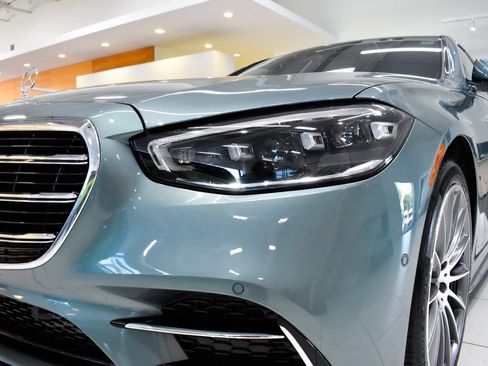 Certified 2025 Mercedes-Benz S 580 4MATIC Sedan image 12
