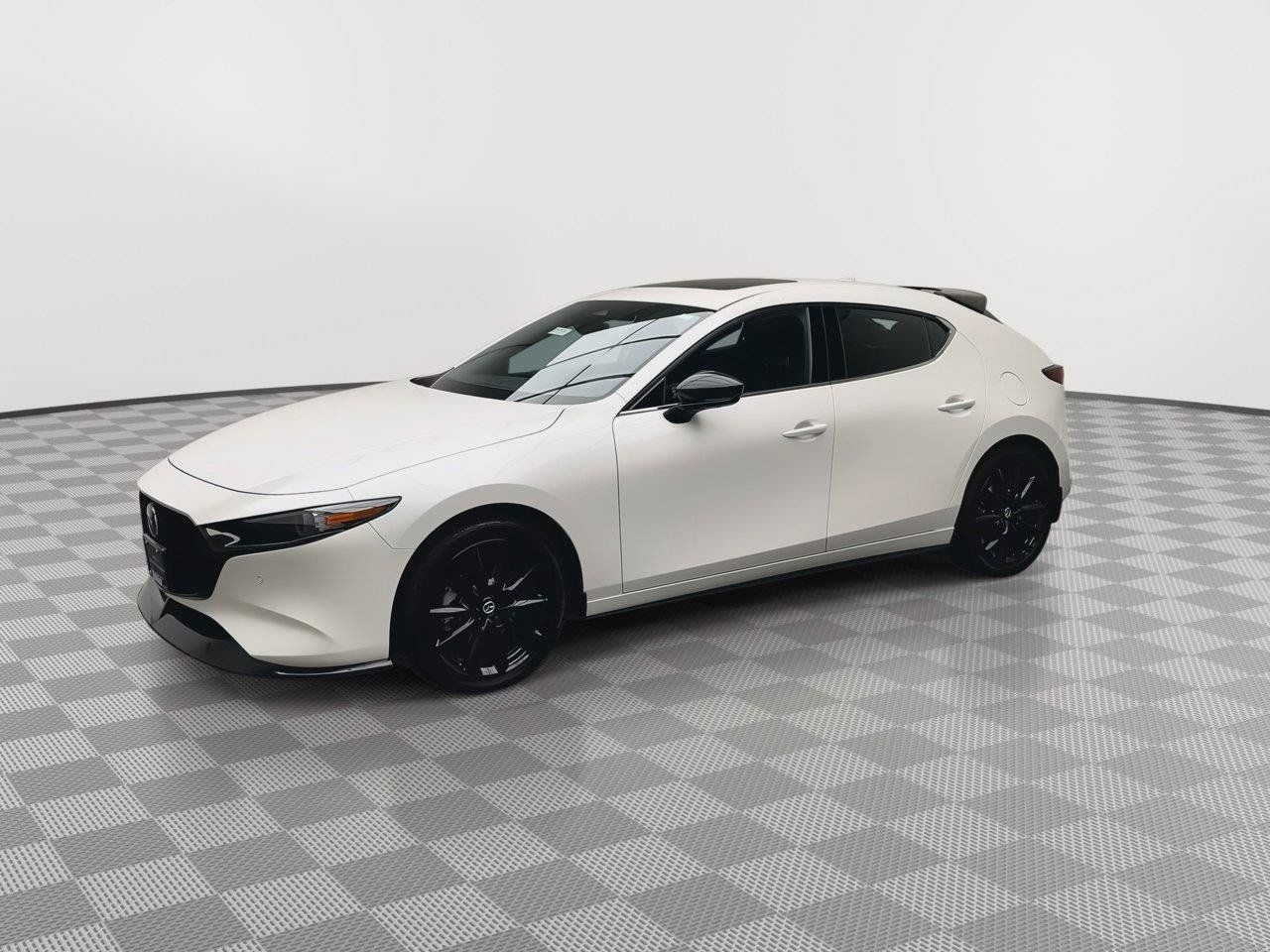Certified 2025 MAZDA MAZDA3 Hatchback w/Premium Plus Pkg AWD/4WD image 34