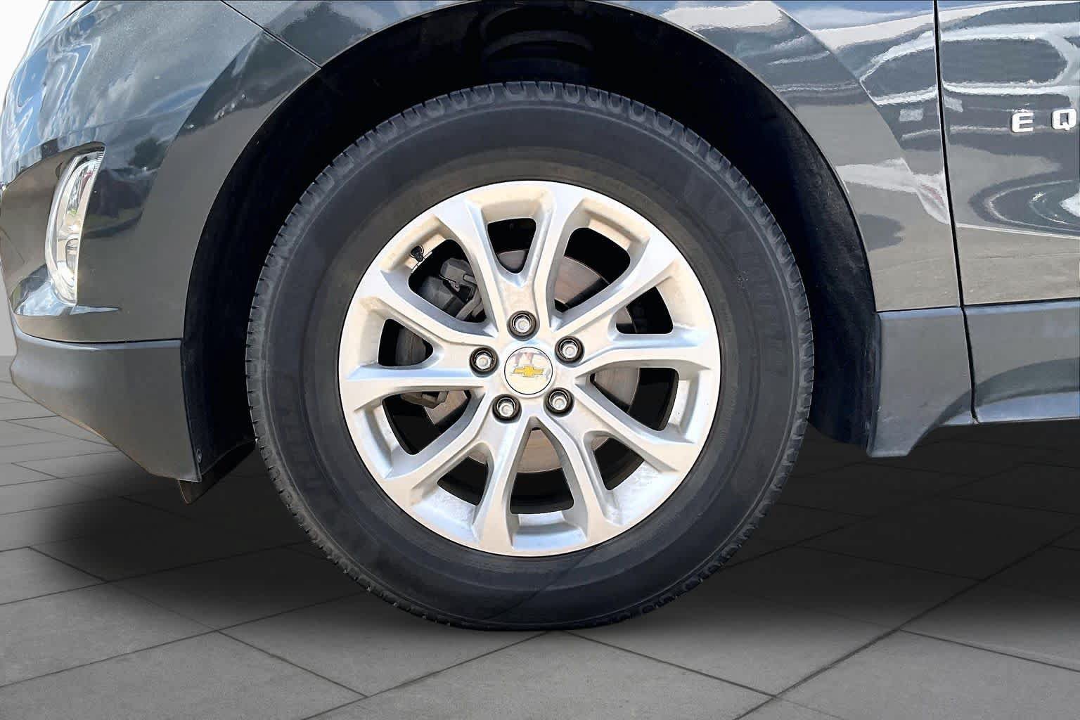 Used 2020 Chevrolet Equinox LS FWD image 9