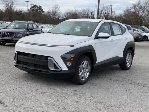 New 2026 Hyundai Kona SE image 3