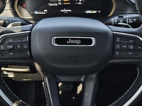 New 2026 Jeep Grand Cherokee Altitude RWD image 19