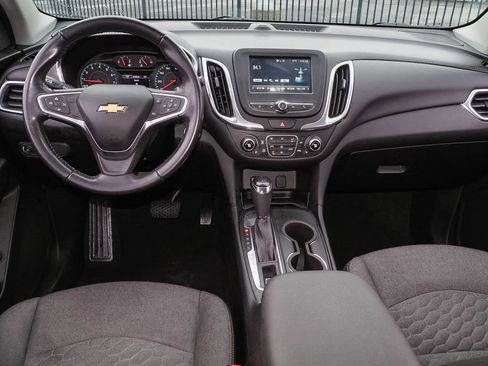 Certified 2018 Chevrolet Equinox LT FWD image 10