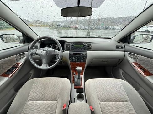 Used 2005 Toyota Corolla LE image 11