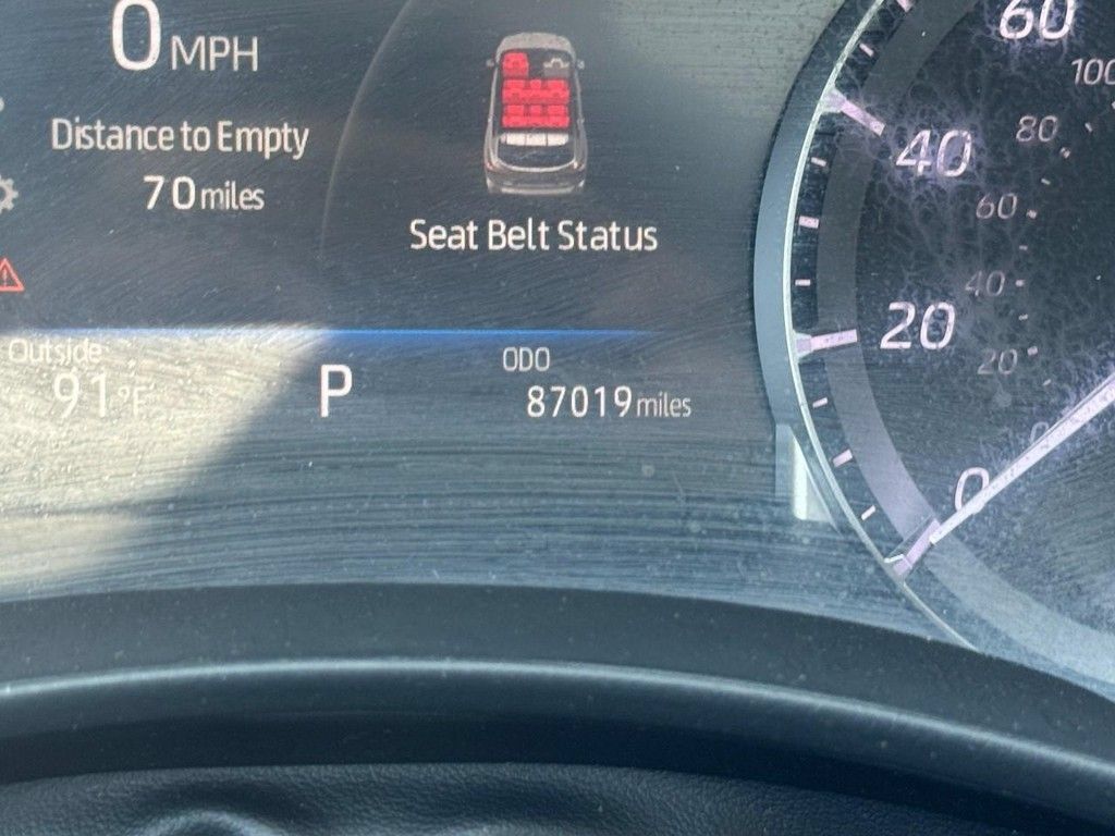 Used 2022 Toyota Highlander XLE AWD/4WD image 30