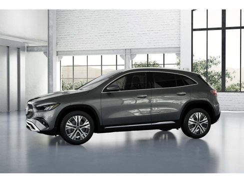 New 2026 Mercedes-Benz GLA 250 4MATIC image 36