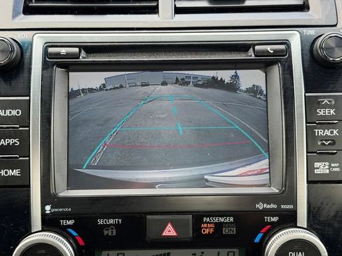 Used 2014 Toyota Camry SE w/ Moonroof Package FWD image 38