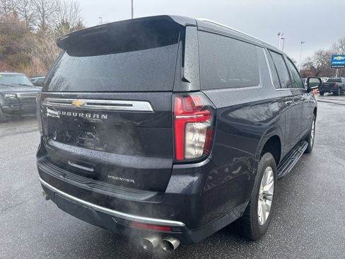 Used 2023 Chevrolet Suburban Premier image 5