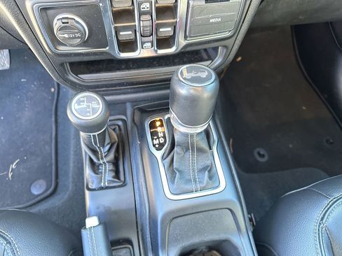 Used 2022 Jeep Wrangler Unlimited Sahara w/ Safety Group image 30