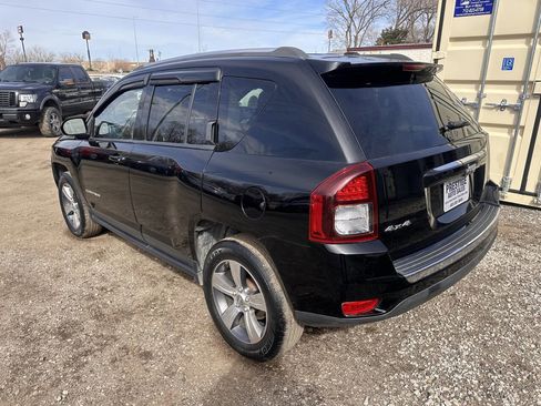Used 2017 Jeep Compass High Altitude image 7