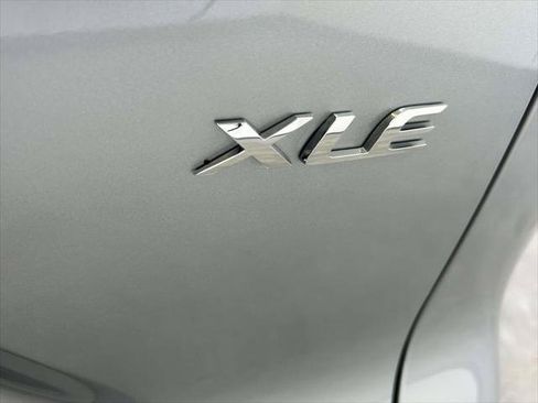 Certified 2023 Toyota Corolla Cross XLE w/ Convenience Package FWD image 11
