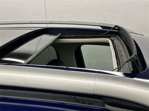 Used 2016 Ford Escape Titanium image 6