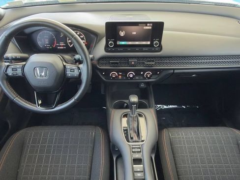 Used 2025 Honda HR-V Sport image 18