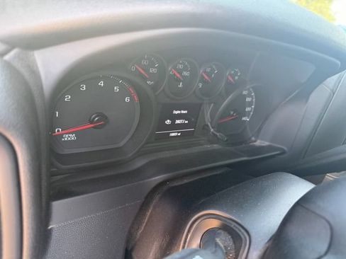 Used 2024 Chevrolet Silverado 2500 Custom w/ Custom Value Package AWD/4WD image 7