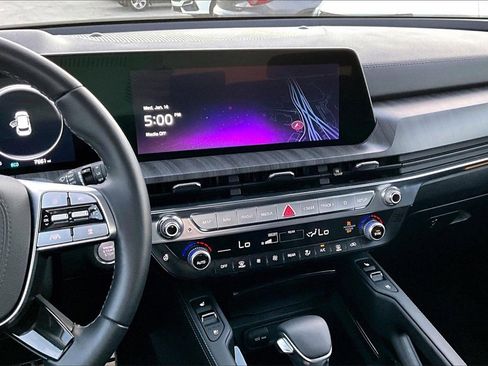 Certified 2025 Kia Telluride SX Prestige image 8