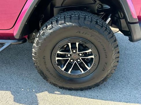 Used 2024 Jeep Wrangler Unlimited Rubicon AWD/4WD image 11