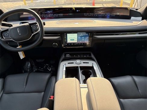 New 2025 Lincoln Navigator Reserve w/ Jet Appearance Package image 16