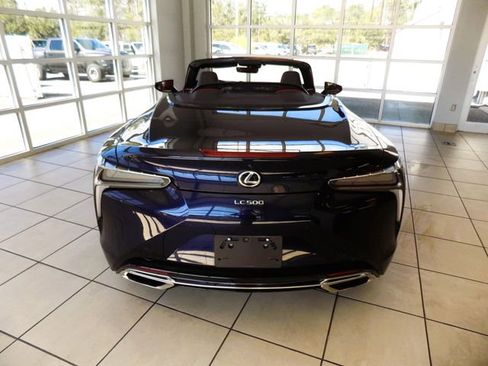 Used 2021 Lexus LC 500 Convertible image 11