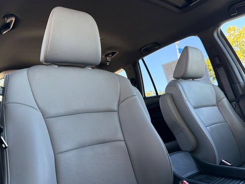 Certified 2023 Honda Passport EX-L image 17