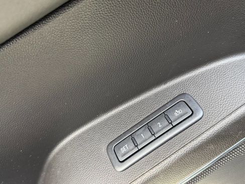 Used 2015 Chevrolet Tahoe LTZ image 18