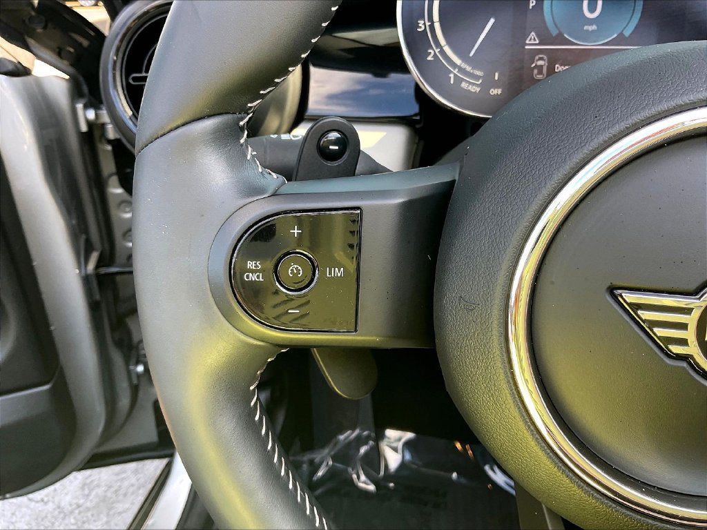 Used 2024 MINI Cooper S FWD image 10