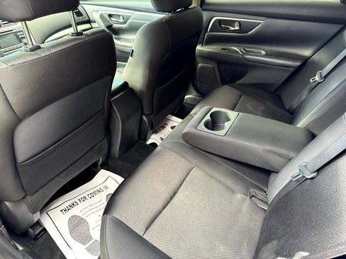 Used 2017 Nissan Altima 2.5 SR w/ Midnight Edition Package FWD image 32