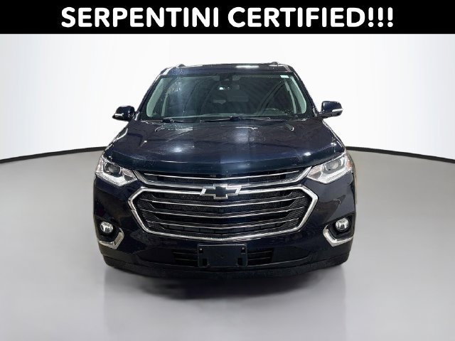 Used 2020 Chevrolet Traverse LT w/ Driver Confidence II Package AWD/4WD image 3