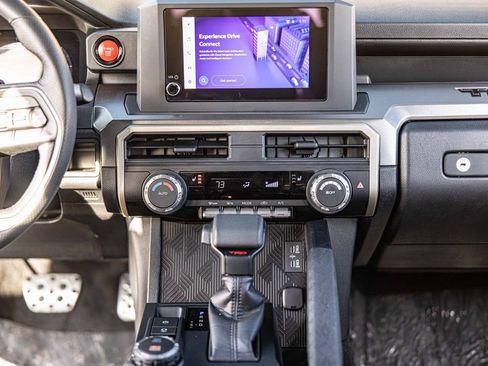 Used 2025 Toyota Tacoma TRD Sport image 37