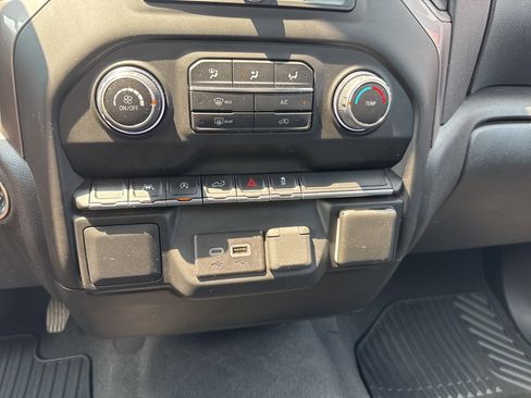 Used 2022 Chevrolet Silverado 1500 Custom image 29