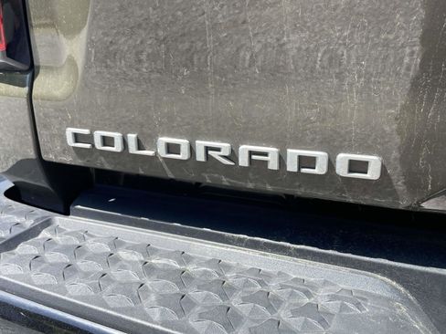 Used 2024 Chevrolet Colorado W/T image 12