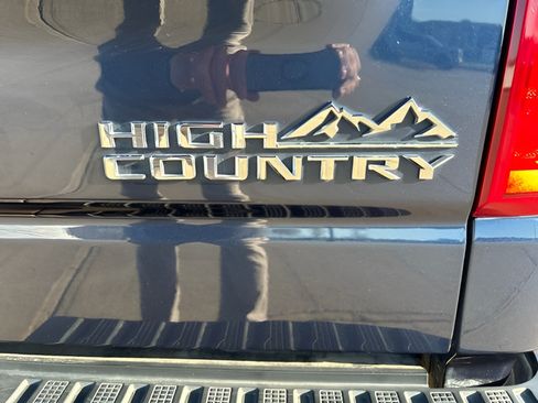 Used 2022 Chevrolet Silverado 1500 High Country w/ Max Trailering Package AWD/4WD image 19