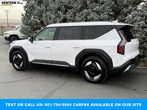 Used 2025 Kia EV9 Wind image 5