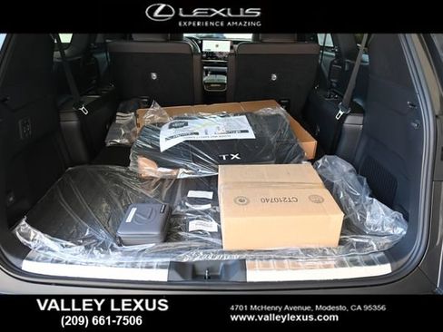 New 2026 Lexus TX 550h AWD Plug-In Hybrid image 19